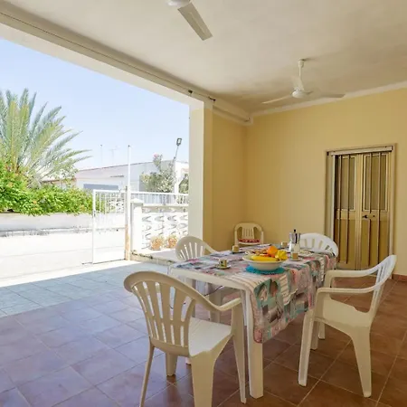Holiday home Casa Tribi A 250 Mt Dalla Di Specchiarica Di San Pietro In Bevagna Torre Colimena