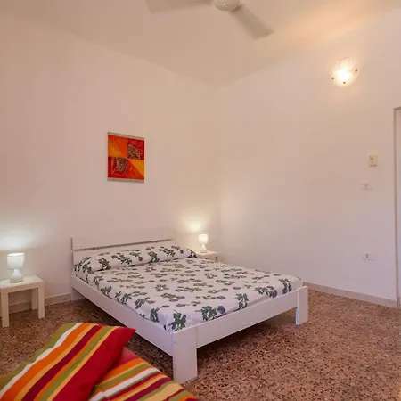 Holiday home Casa Tribi A 250 Mt Dalla Di Specchiarica Di San Pietro In Bevagna